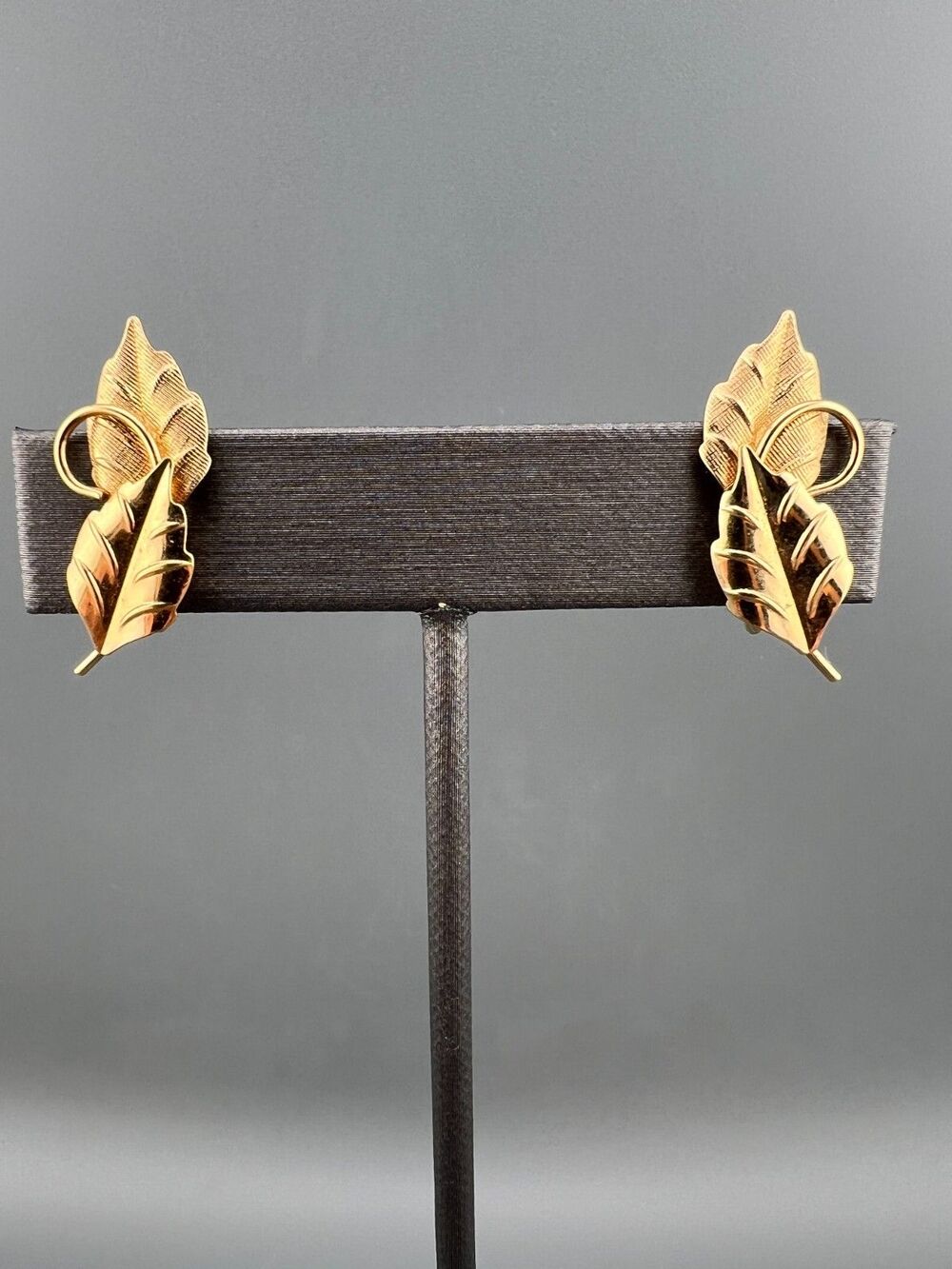 Vintage 14k GF Leaf Earrings Screw Back Designer Signed Brushed Textured